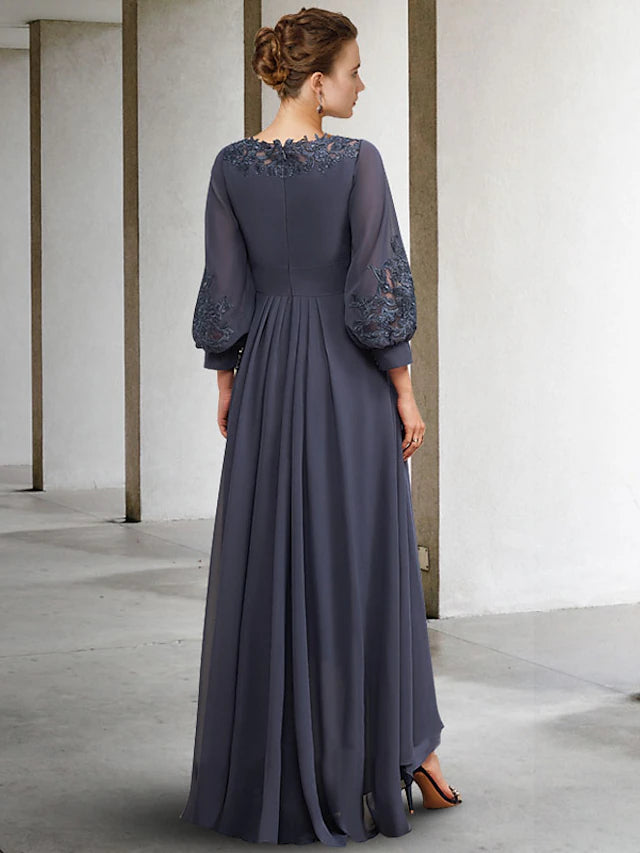 A-Linien-Kleid für die Brautmutter in Übergröße, elegant, hoch und tief, Rundhalsausschnitt, asymmetrisch, bodenlang, Chiffon, Spitze, halbe Ärmel mit Falten, Applikationen, seitlich drapiert